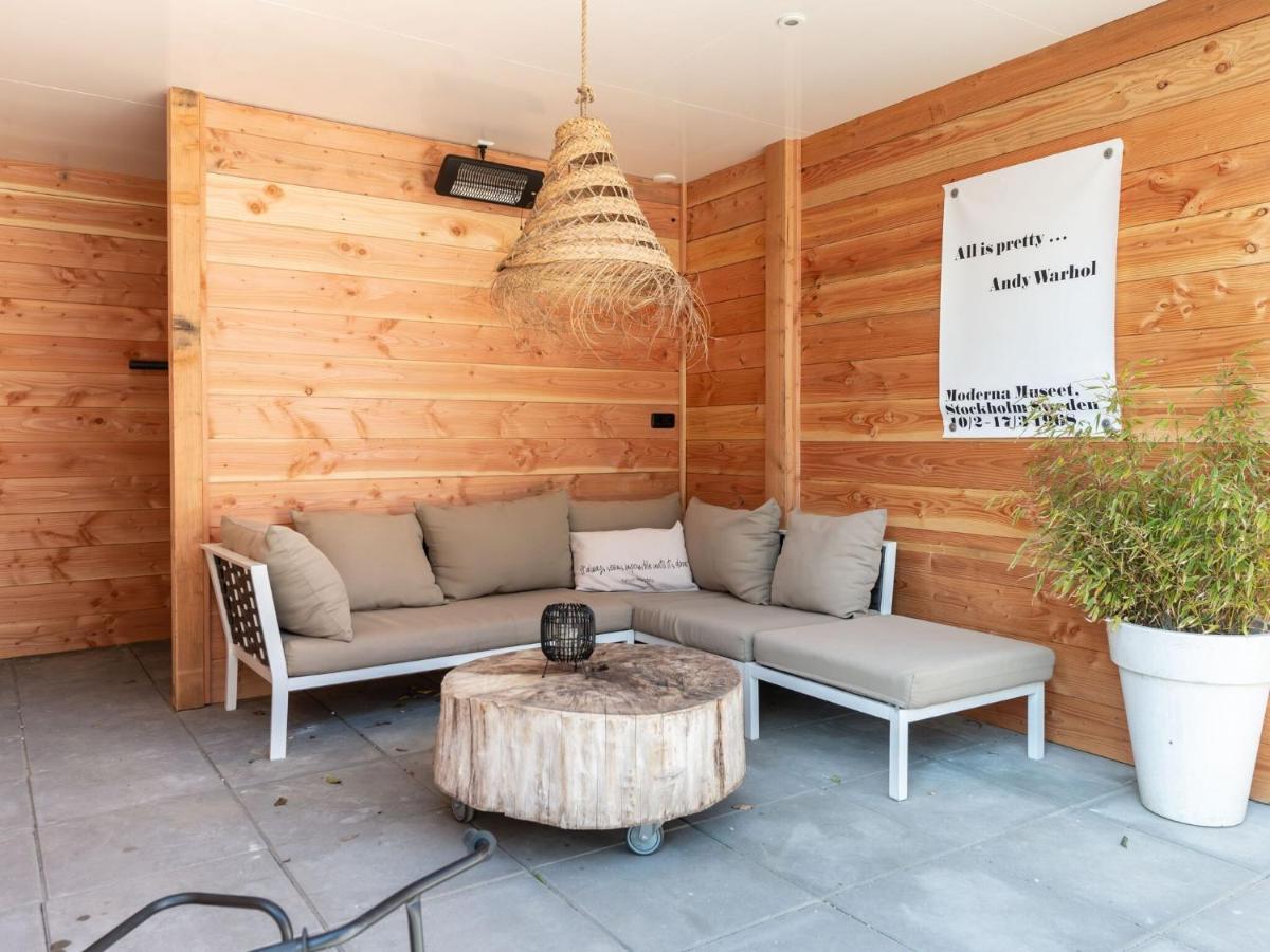 Cosy Holiday Home In Oostkapelle With A Garden Exterior photo